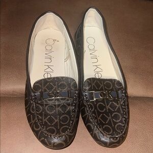 Calvin Klein Women’s Brown Logo-Print Loafers